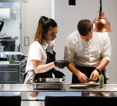 Dine in the Kitchen da Materia