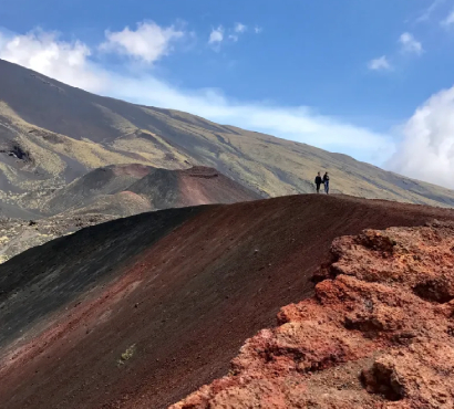 Etna Tour & Materia picnic